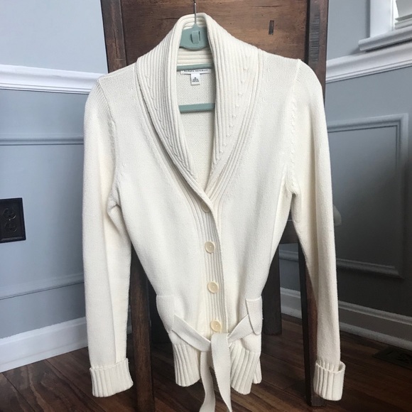 Banana Republic Sweaters - Banana Republic sweater EXCELLENT condition womens